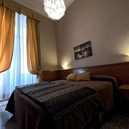 Hotel Cervia Roma Esterno foto