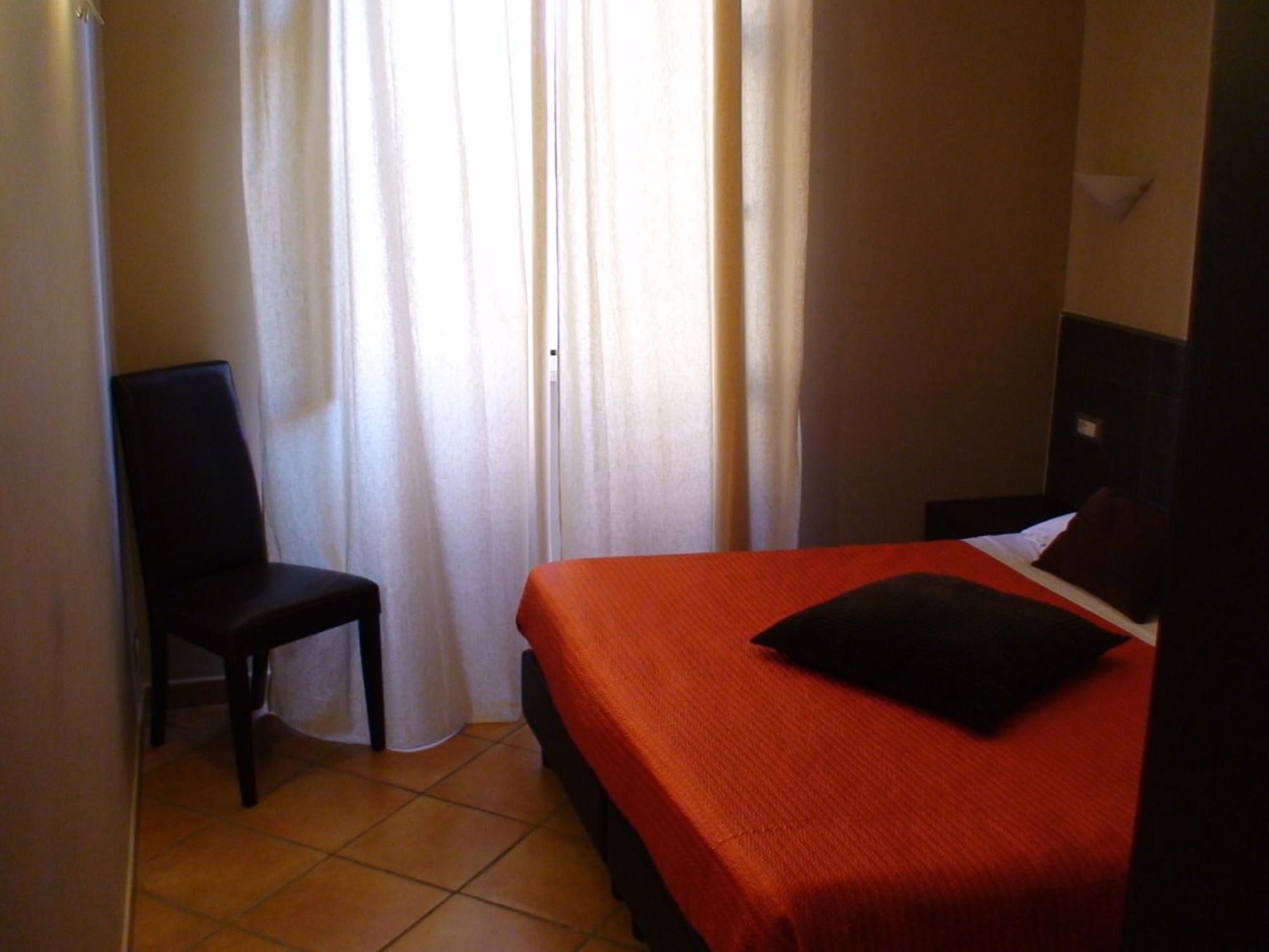 Hotel Cervia Roma Esterno foto