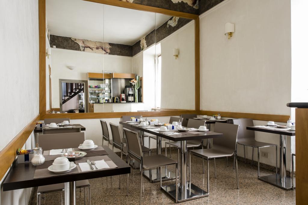 Hotel Cervia Roma Esterno foto